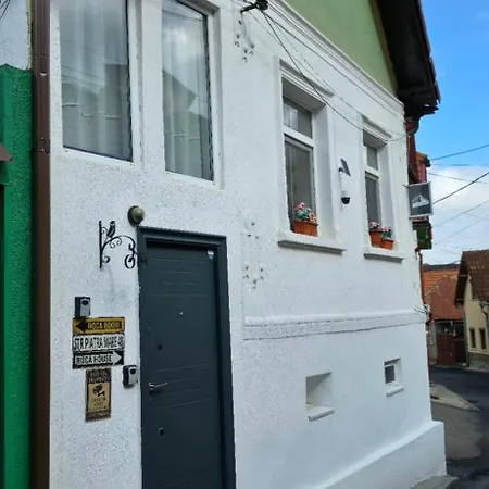 Roca House