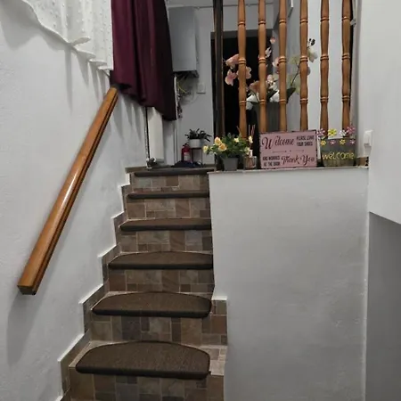 Roca House בית נופש *